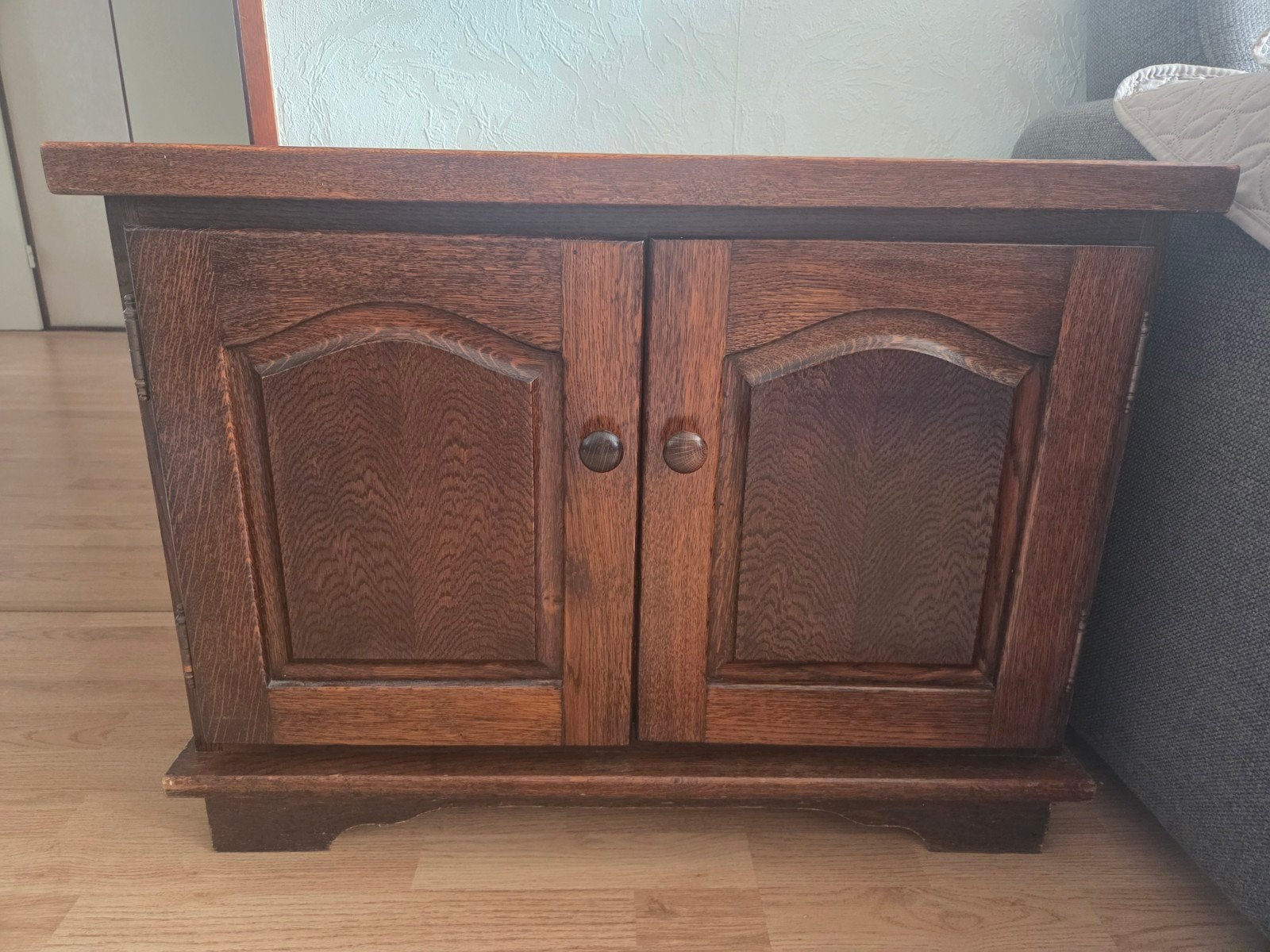 mooi Eikenhouten kastje met 1 plank in het midden, Ophalen, Zo goed als nieuw