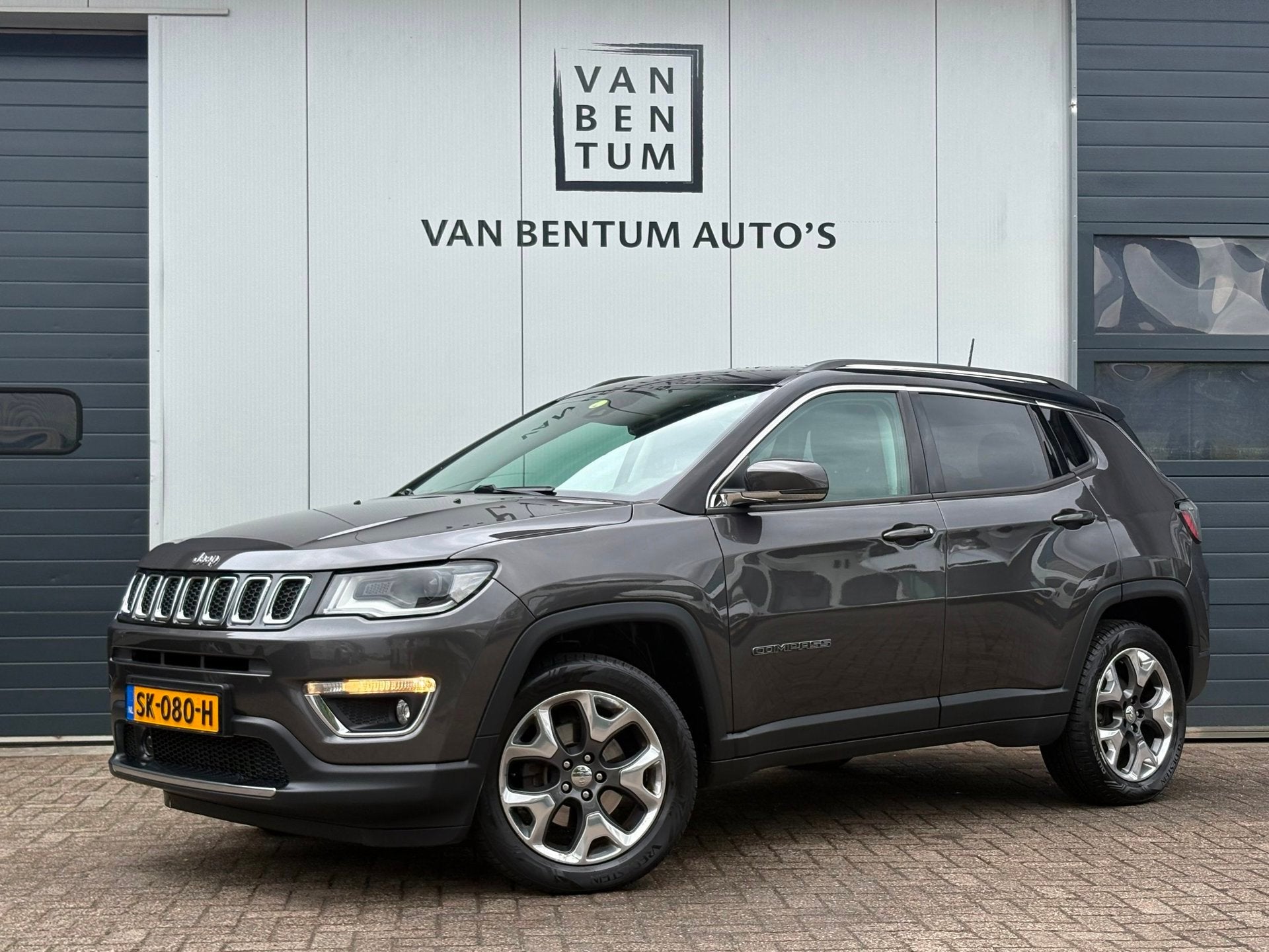 Jeep Compass 2.0MJ 170pk Autom. Limited 4x4 Pano Navi Leder, Auto's, Automaat, 450 kg, 4 cilinders, Bedrijf