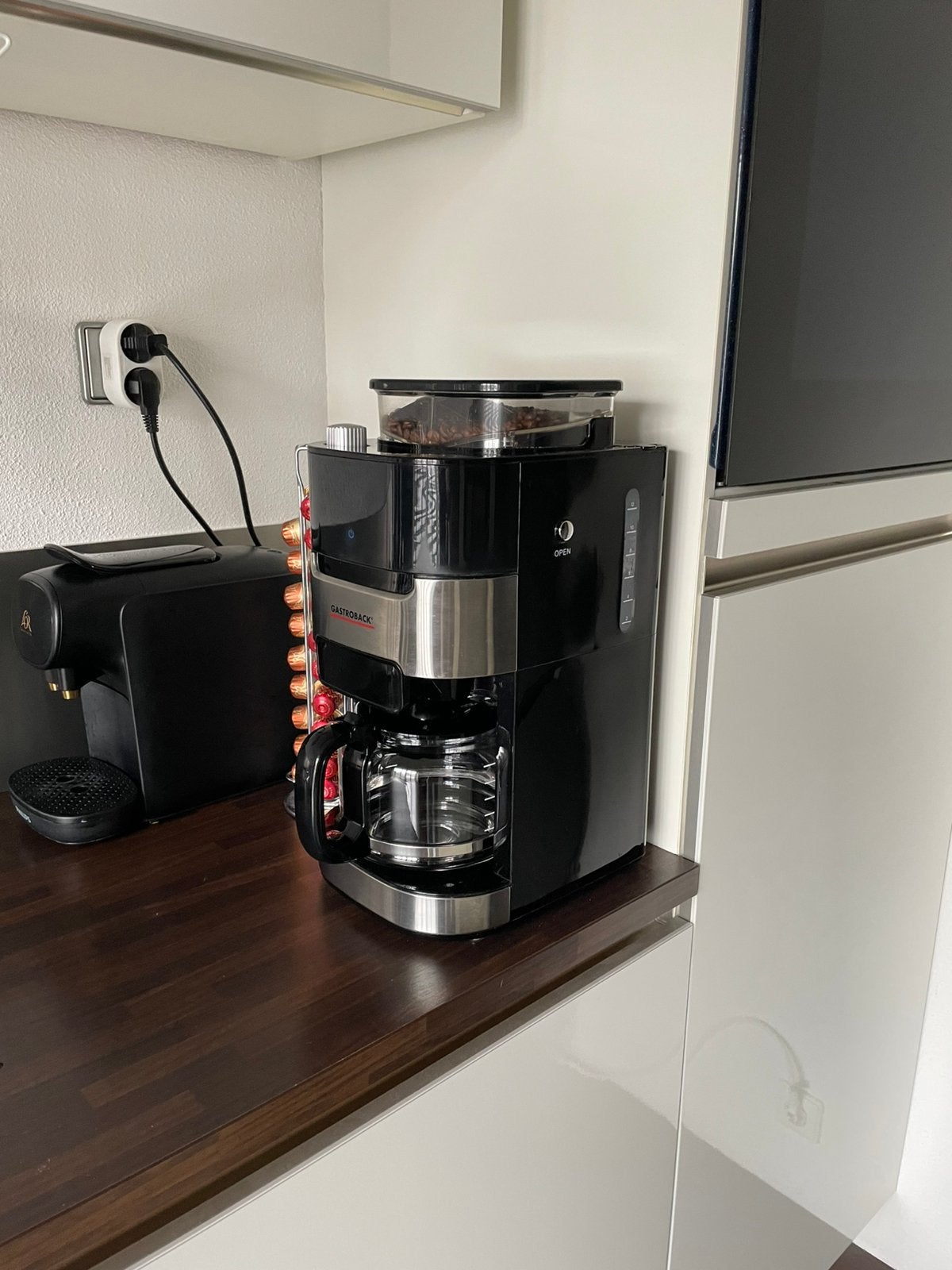 Gastroback grind & brew coffie maker, Witgoed en Apparatuur, 10 kopjes of meer, Ophalen of Verzenden, Zo goed als nieuw, Koffiemachine