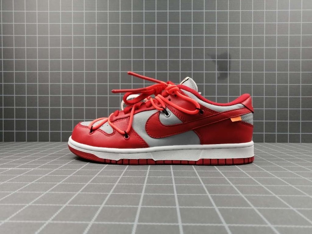 Nike Dunk Low | Off-White University Red, Nike SB, Overige kleuren, Nieuw, Ophalen of Verzenden