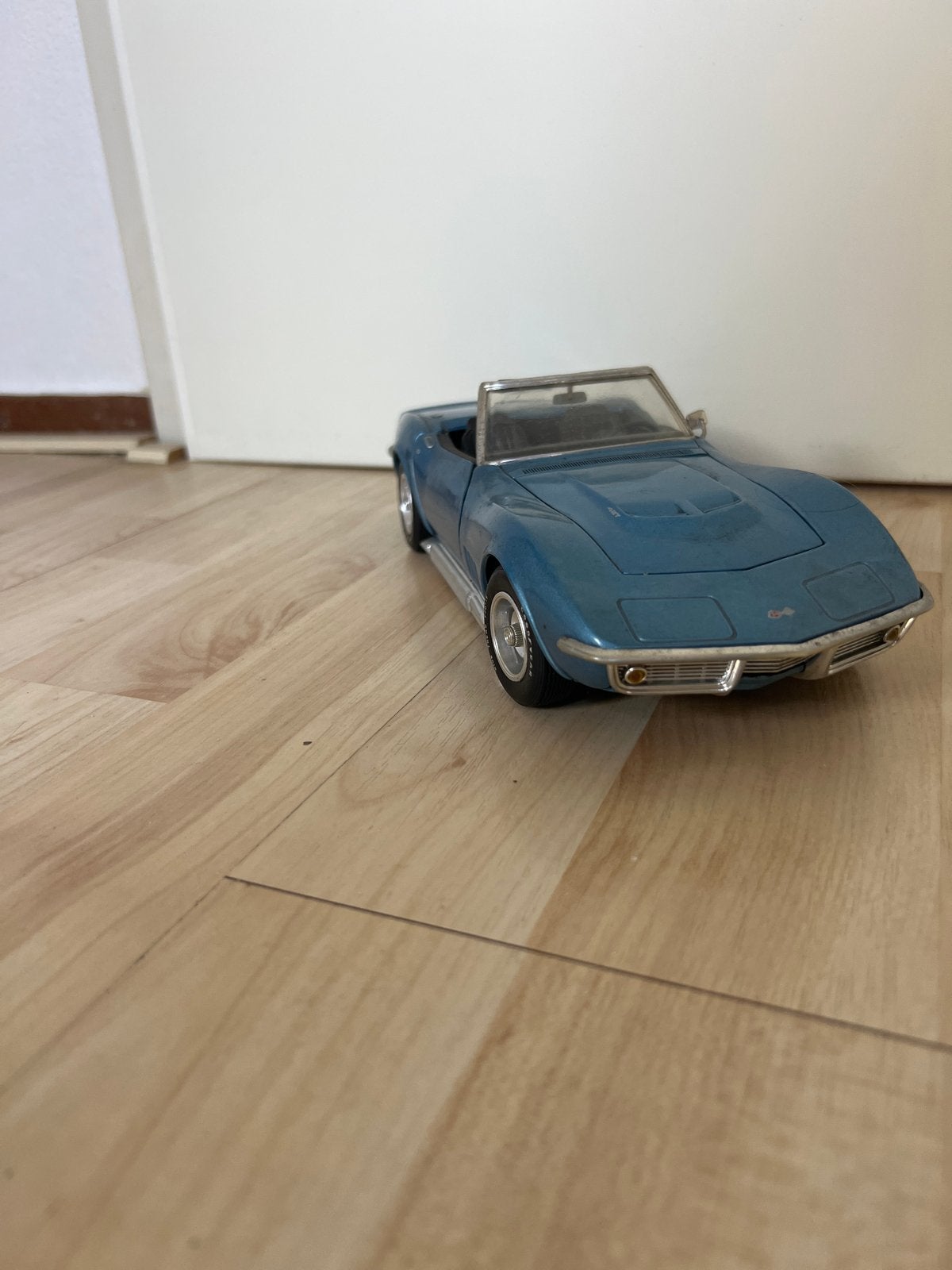 Maisto Chevrolet Corvette Stingray 1969 Modelauto, Ophalen of Verzenden, Gebruikt, Auto, Maisto