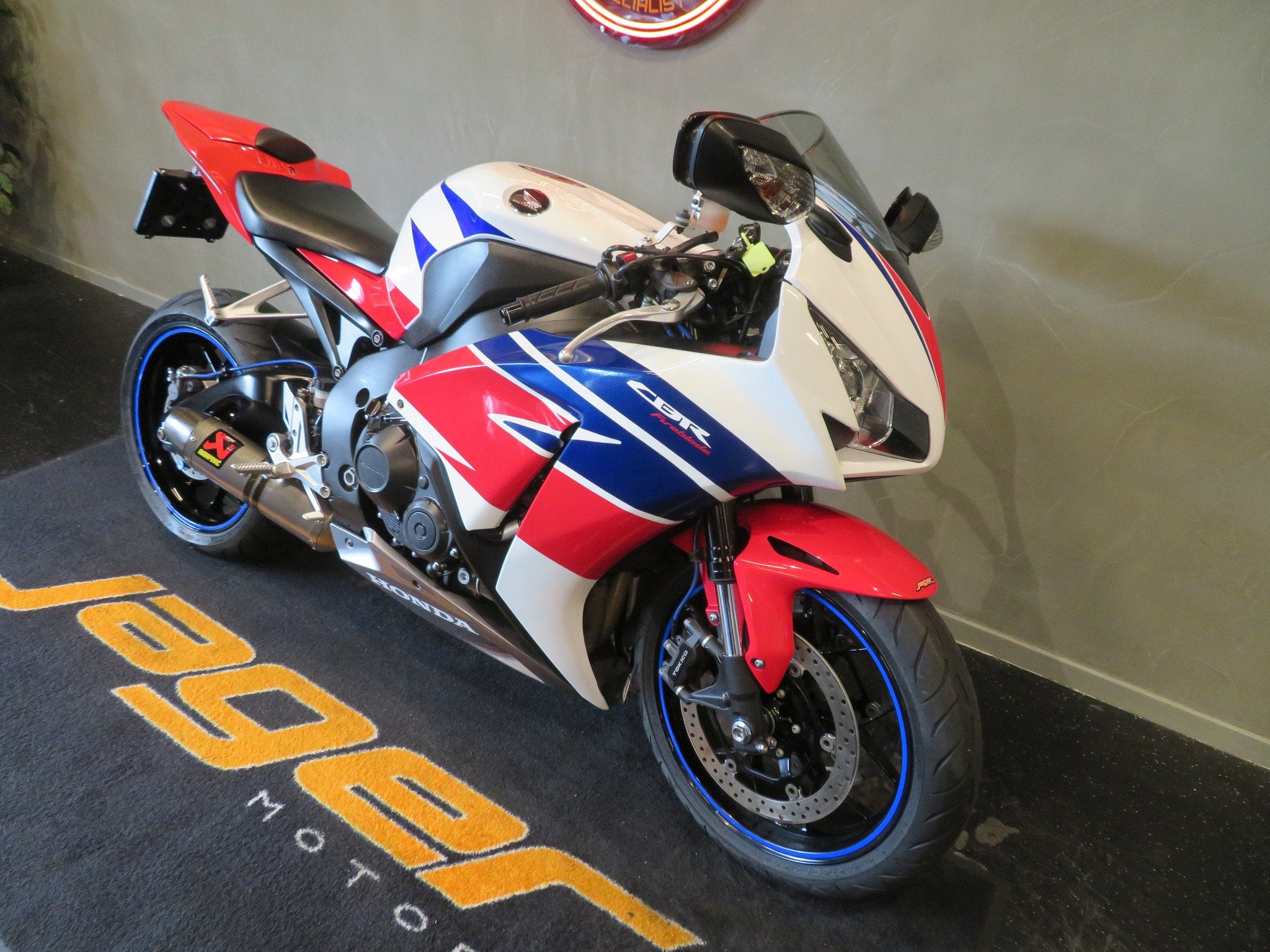 Honda CBR 1000 RR FIREBLADE ZEER FRAAI! (bj 2014), Bedrijf, Super Sport