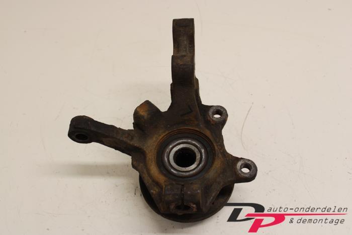 Fusee links-voor van een Renault Clio, Auto-onderdelen, Gebruikt, -, Renault, -