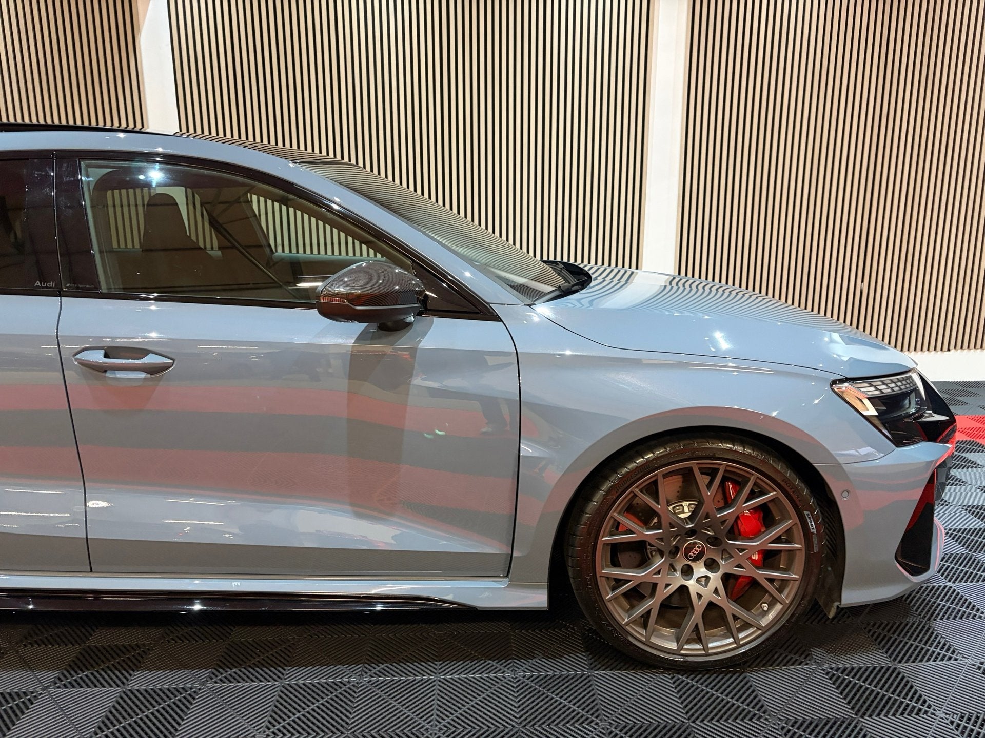Audi A3 Sportback 2.5 TFSI RS 3 quattro 2025 face lift bom v, Auto's, Automaat, Gebruikt, Zwart, RS3