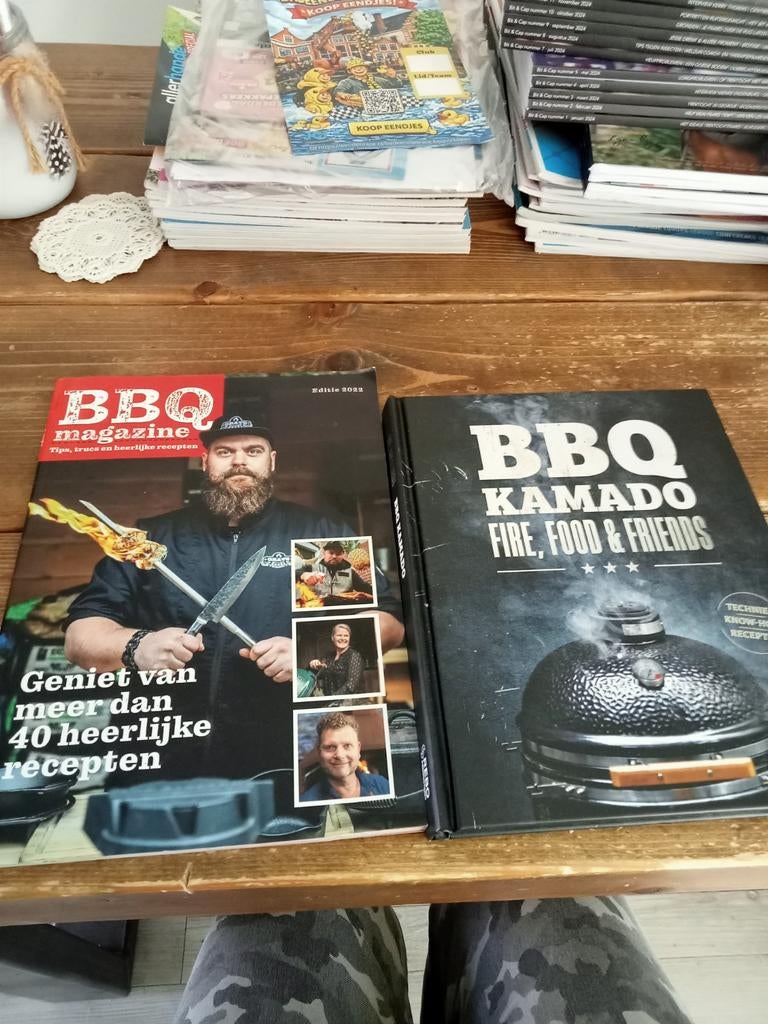 Fabian Beck - BBQ Kamado - Fire, Food & Friends, Ophalen of Verzenden, Zo goed als nieuw, Fabian Beck; Giuseppe Messina; Rob Reinkemeyer; Stephan Stohl