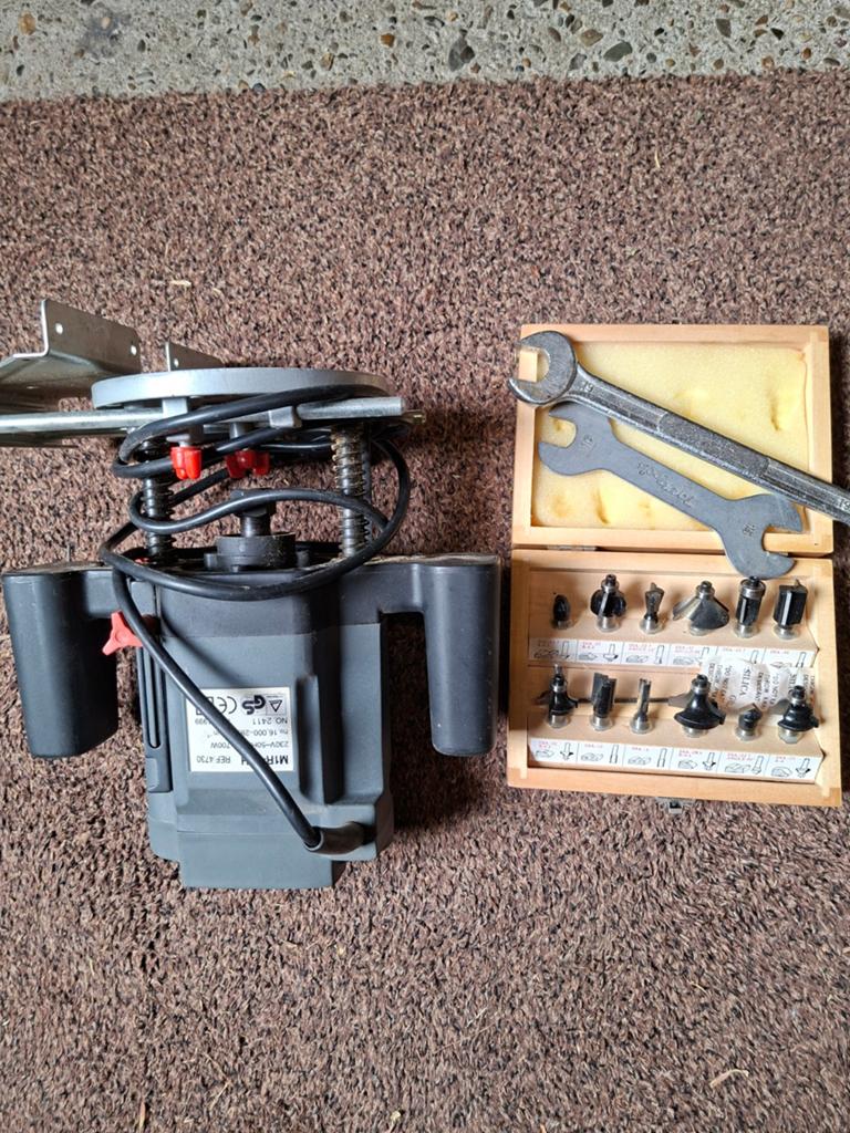 Bovenfrees, Ophalen of Verzenden, Elektrisch, Bovenfrees