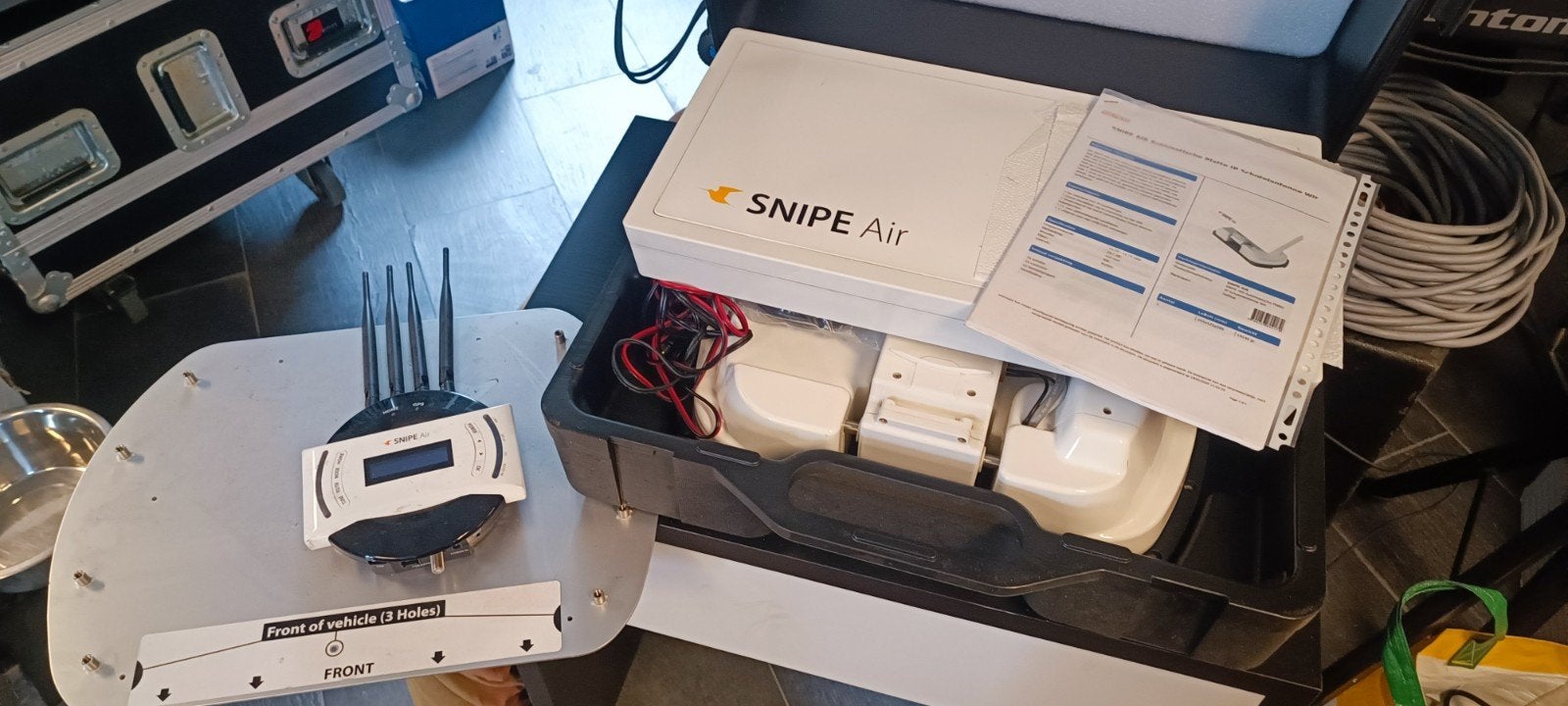 SNIPE AIR Automatische Schotelantenne Wit, Ophalen, Zo goed als nieuw, (Schotel)antenne, Overige merken