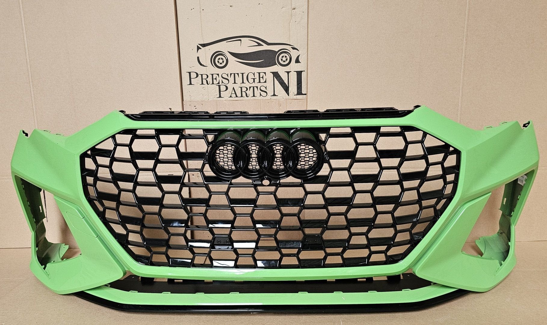 Voorbumper Audi Q3 F3 83A RSQ3 Origineel Bumper 83A807437K, Gebruikt, -, Voor, Bumper