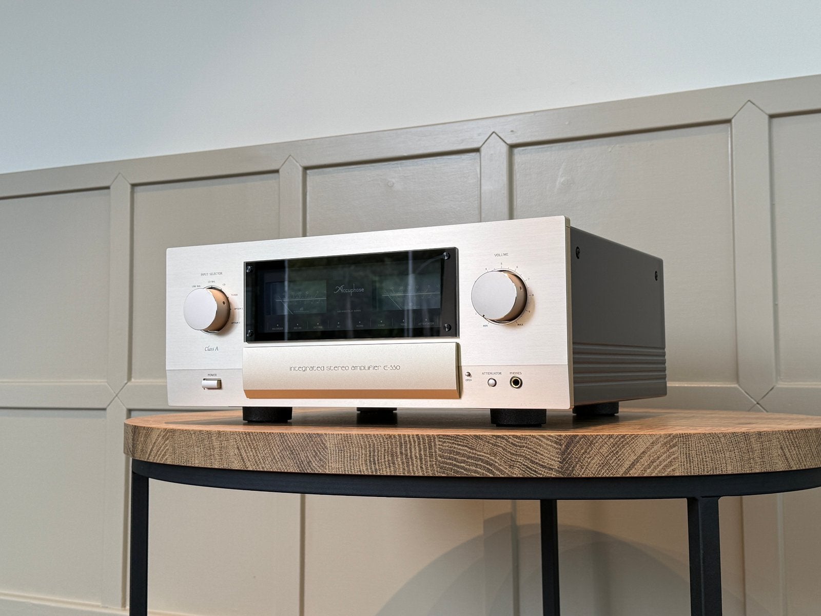 Accuphase E-550, Overige merken, Ophalen of Verzenden, Zo goed als nieuw, /
