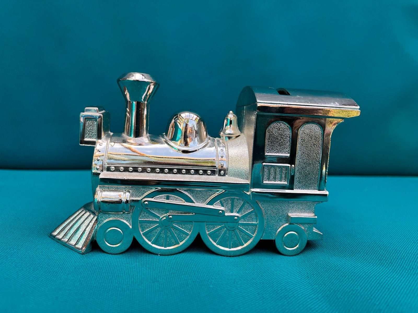 Zilverkleurige Trein Spaarpot - Decoratief en Functioneel, Ophalen of Verzenden, Zo goed als nieuw, Trein, Overige typen