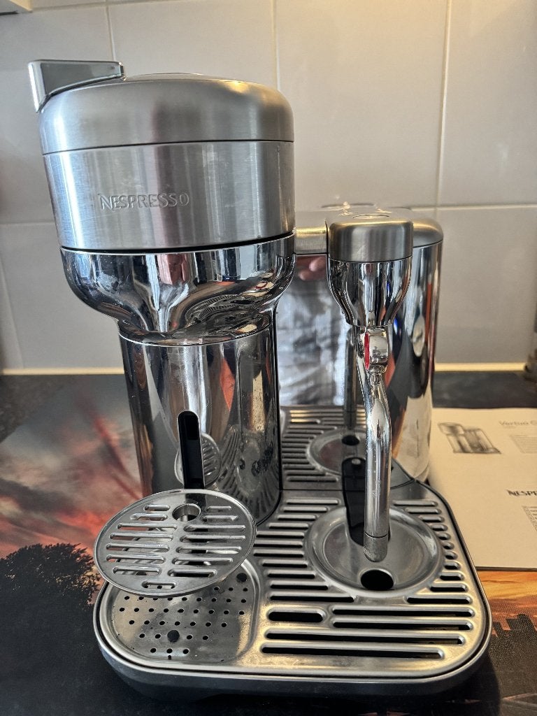 Nespresso Vertuo Creatista Pro, Overige typen, 10 kopjes of meer, Koffiemachine, Ophalen of Verzenden
