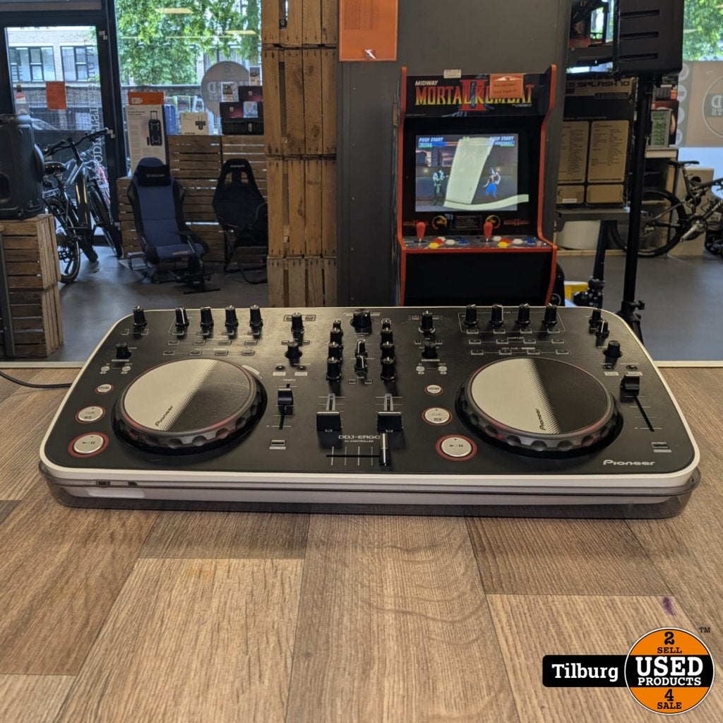 Pioneer DJ DDJ-ERGO-V Incl Plastic kap Nette Staat, Pioneer, Gebruikt, Support@pioneer.com, 28-8, Honkomagome 2-chome, Bunkyo-ku
Tokyo 113-0021
Japan