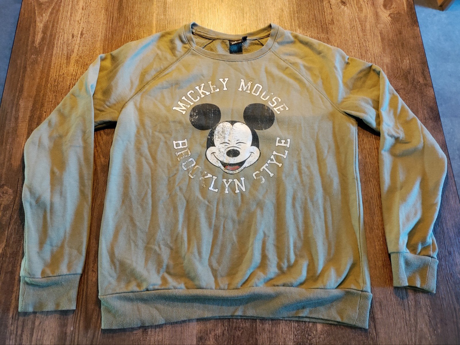 Kaki sweater Mickey Mouse Disney maat L, Ophalen of Verzenden, Jongen, Trui of Vest