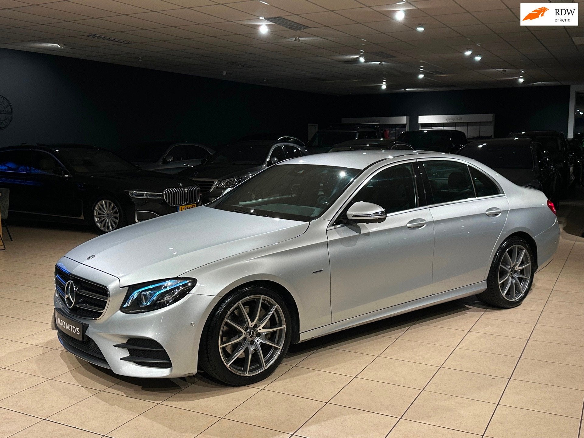 Mercedes-Benz E-klasse E200 d Aut9/AMG-Line/Memory/Leder/Dig, Auto's, Mercedes-Benz, Achterwielaandrijving, Gebruikt, 4 cilinders
