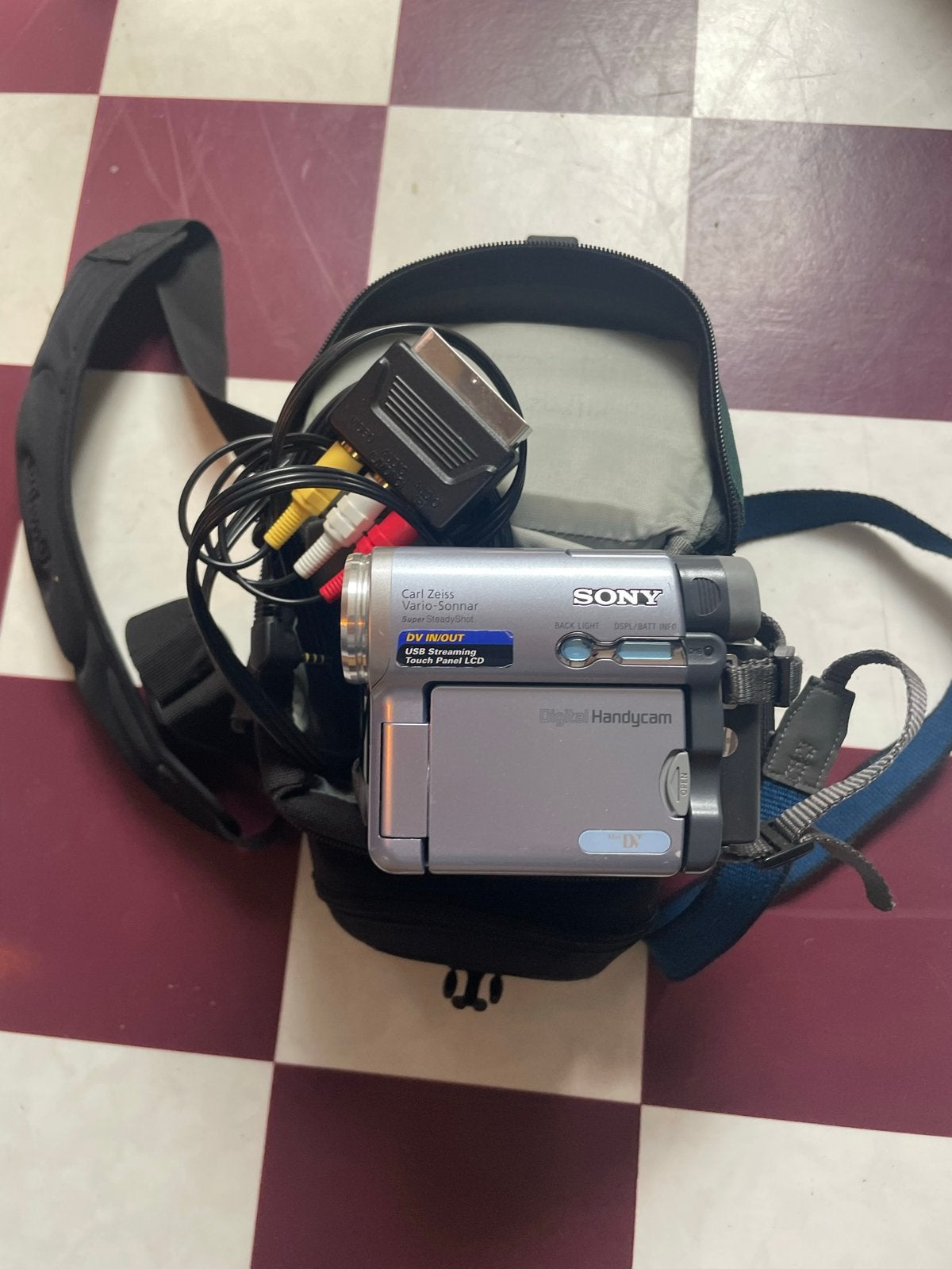 Sony Digital Handycam DCR-PC101E met accessoires, Audio, Tv en Foto, Videocamera's Digitaal, Mini dv, Gebruikt, Sony, Camera