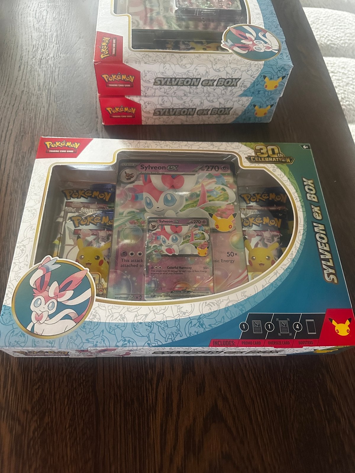 30th Celebration Sylveon EX Box, Ophalen of Verzenden, Nieuw, Boosterbox
