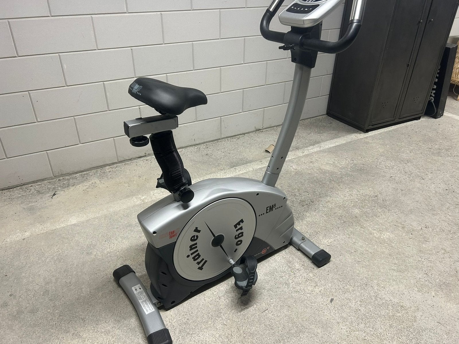 Christopeit Sport Hometrainer EM8, Ophalen, Gebruikt, Metaal, Benen