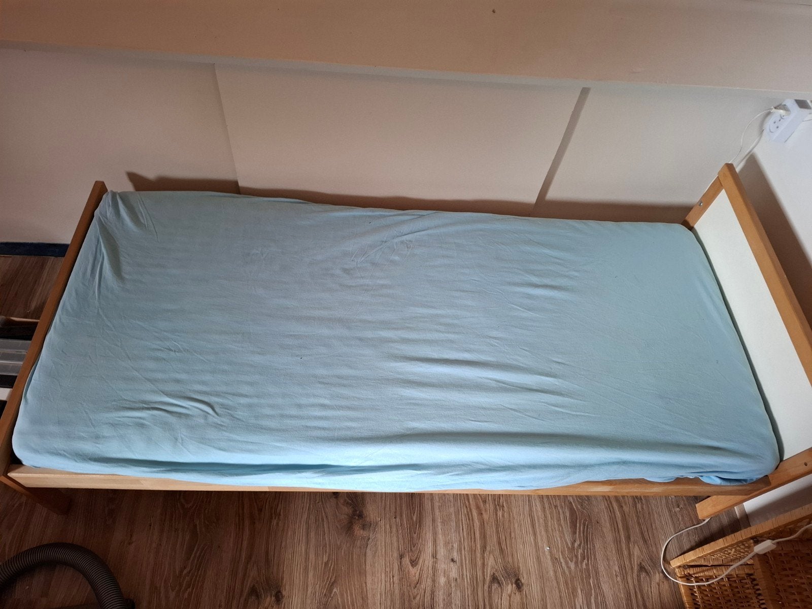 Ikea peuterbed compleet incl goede matras en lattenbodem, Kinderen en Baby's, Gebruikt, 70 tot 85 cm, 140 tot 160 cm, Ophalen
