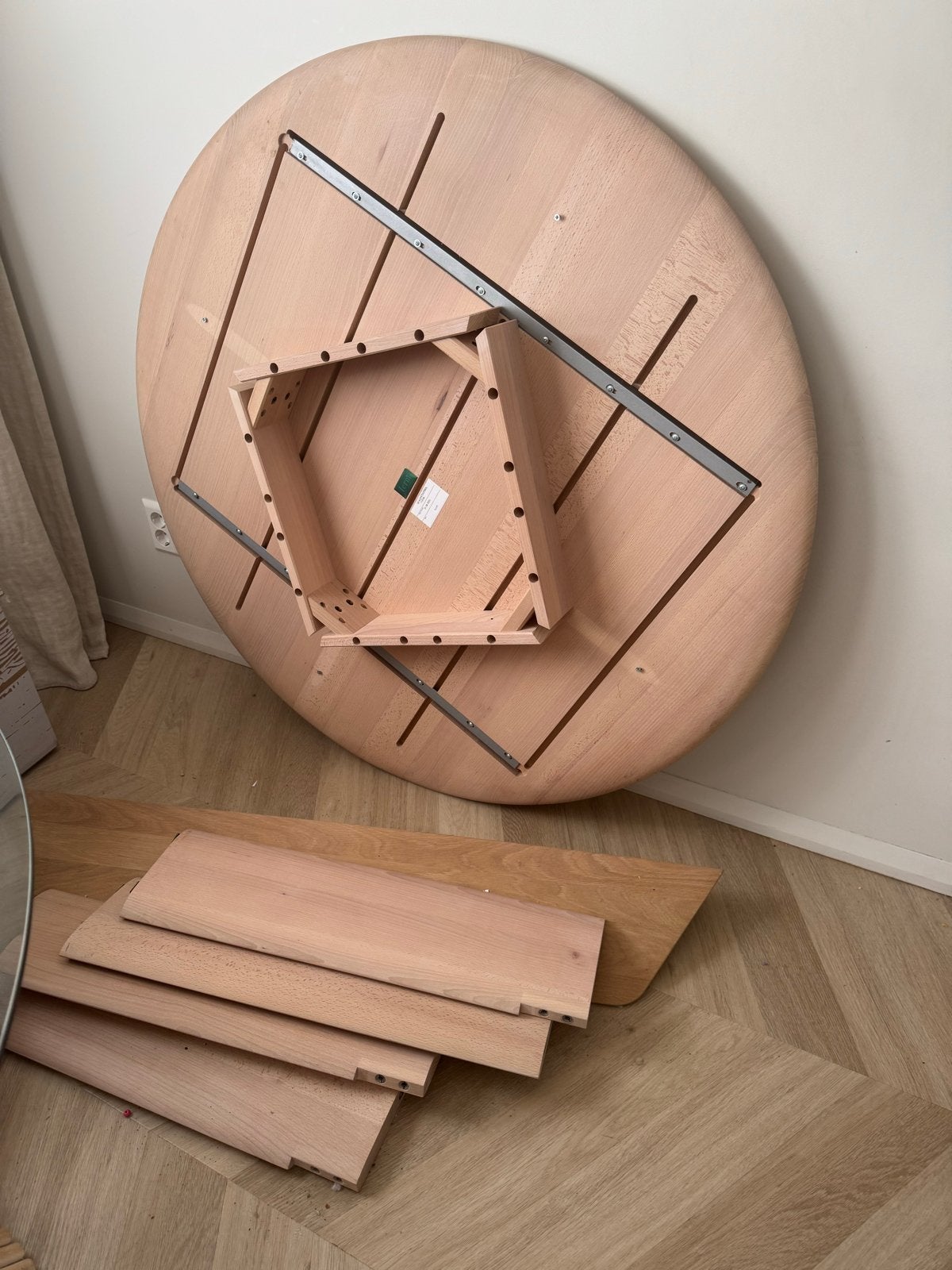 Ferm Living Bevel Tafel Rond Ø117cm Beuken ZGAN, Ophalen, 100 tot 150 cm, Rond, Zo goed als nieuw