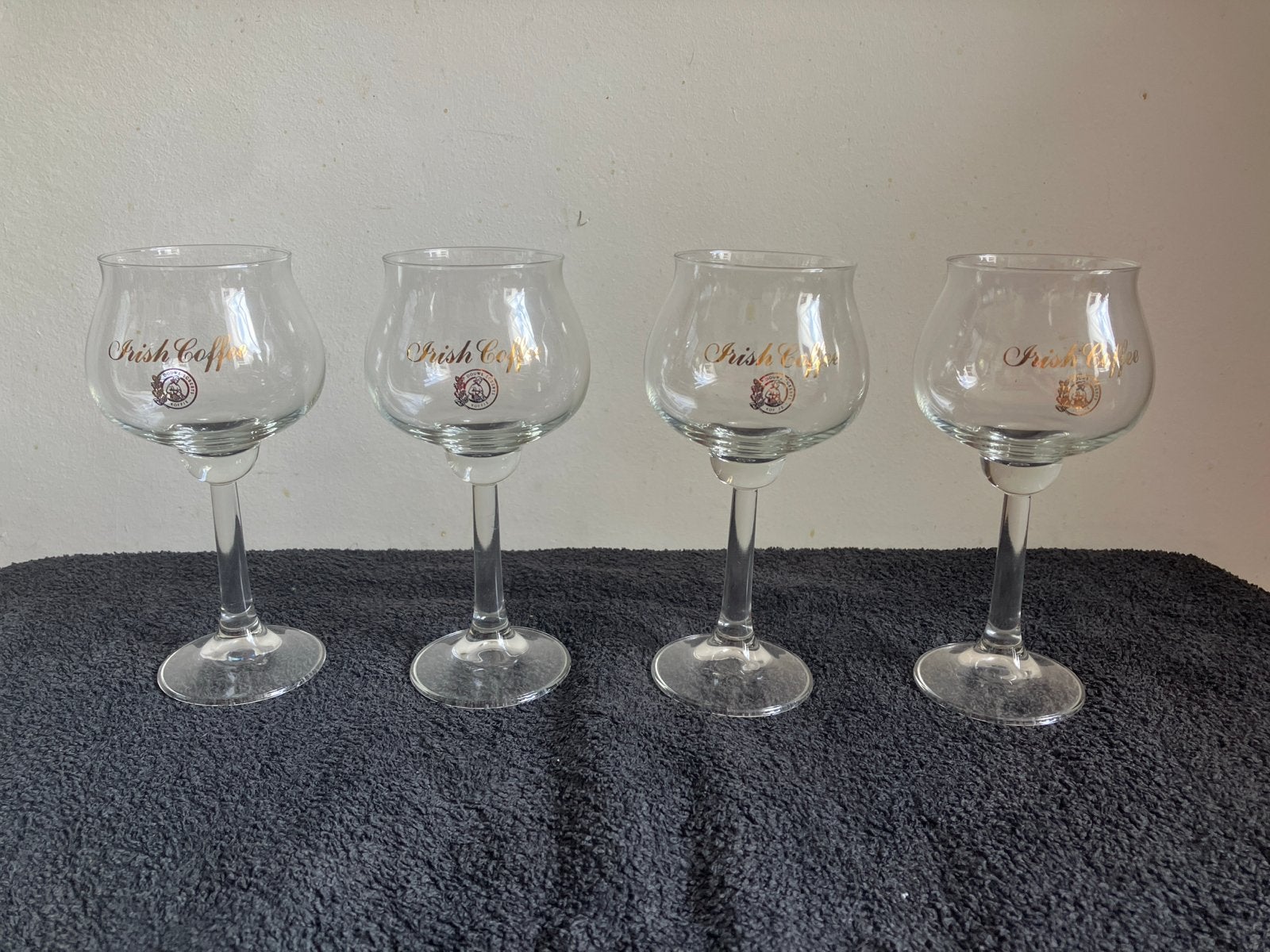 4 Douwe Egberts Irish Coffee Glazen, Huis en Inrichting, Keuken | Servies, Glas of Glazen, Overige merken, Ophalen of Verzenden