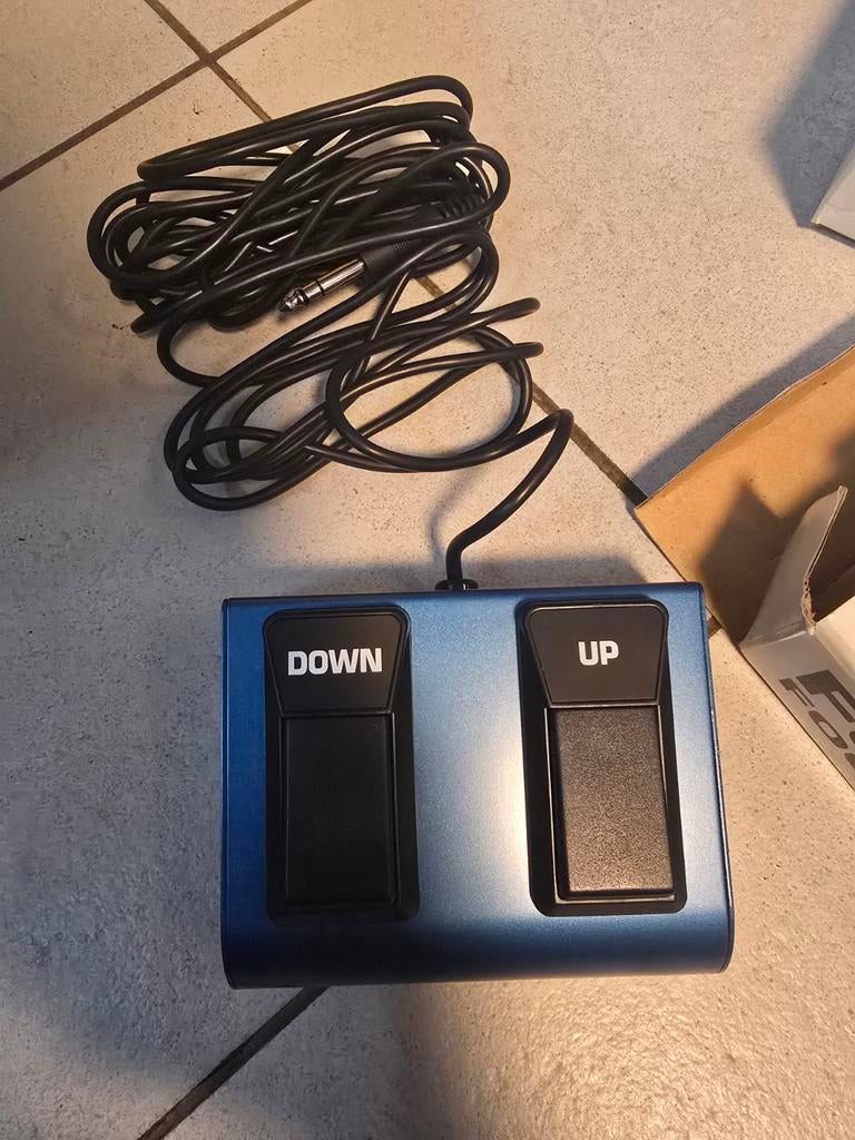 Behringer FS112V Footswitch - Nieuw in doos, Ophalen of Verzenden, Nieuw, Overige typen