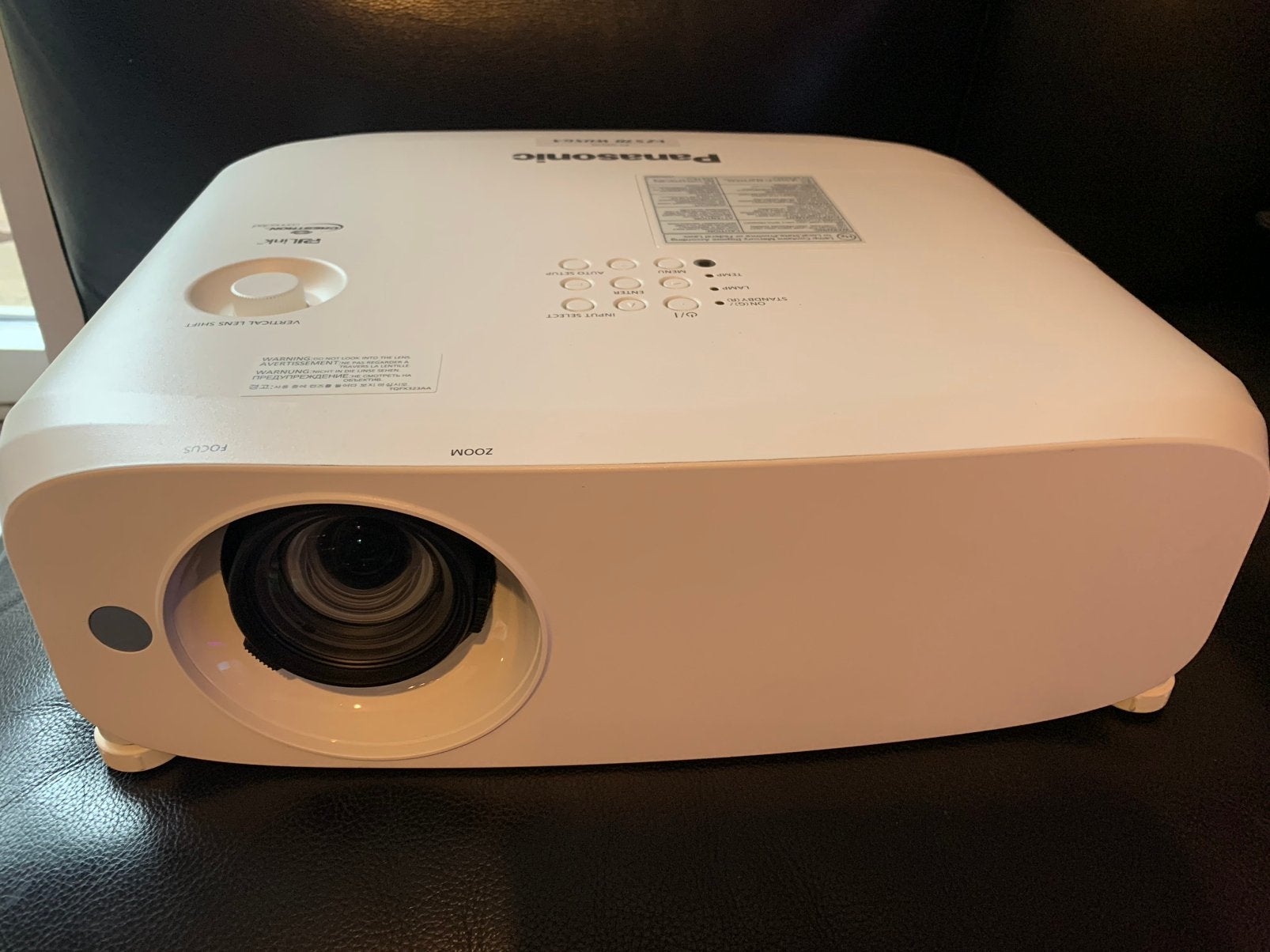 Panasonic Full-HD|5.500Ansilumens!Nieuwstaat|1080p|Lensshift, Audio, Tv en Foto, Ophalen of Verzenden, Zo goed als nieuw, Full HD (1080)