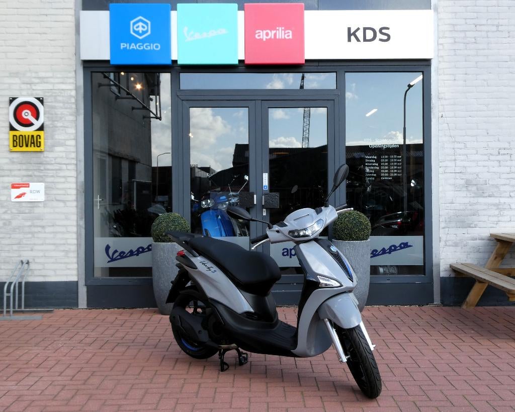 Piaggio Liberty S 125cc Iget E5+ (ideaal voor op de camper), Motoren, Motoren | Piaggio, Bedrijf, Scooter, 11 kW of minder, 1 cilinder