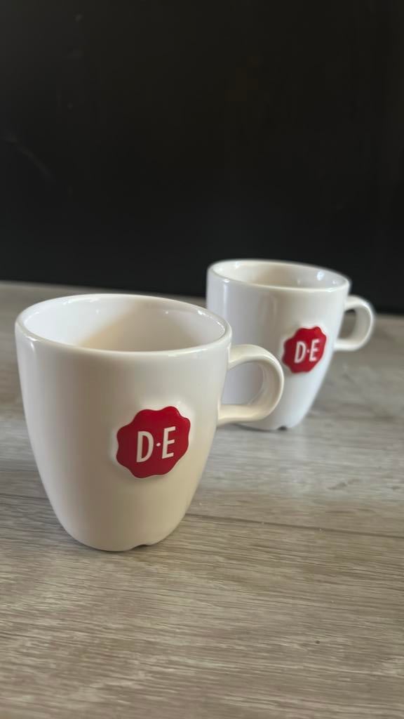 Douwe egberts koffie mokjes, Ophalen of Verzenden, Zo goed als nieuw, Overige stijlen, Kop(pen) en/of Schotel(s)