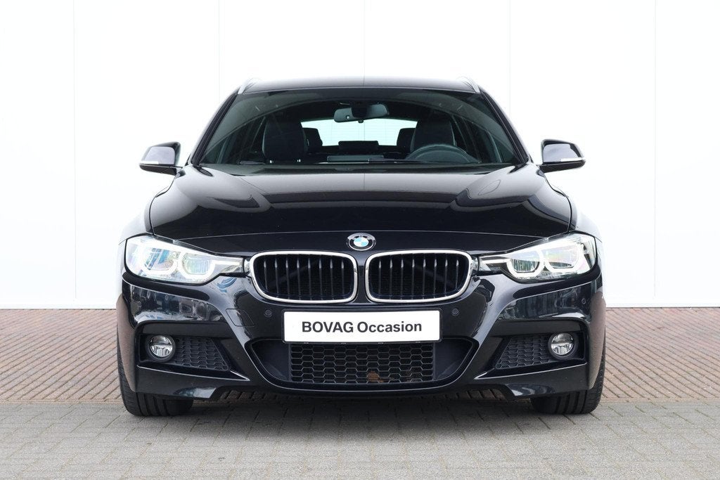 BMW 3-serie Touring 320i M Sport Edition M Sport/ Stoelverwa, Auto's, Automaat, 4 cilinders, Zwart, Origineel Nederlands