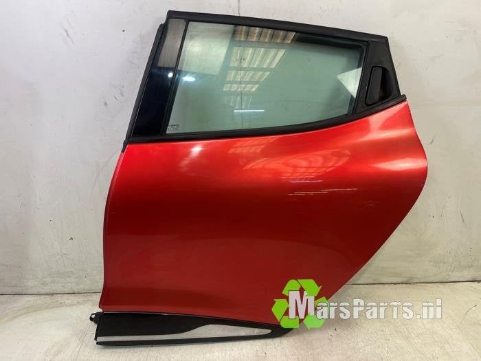 Portier 4Deurs links-achter van een Renault Clio