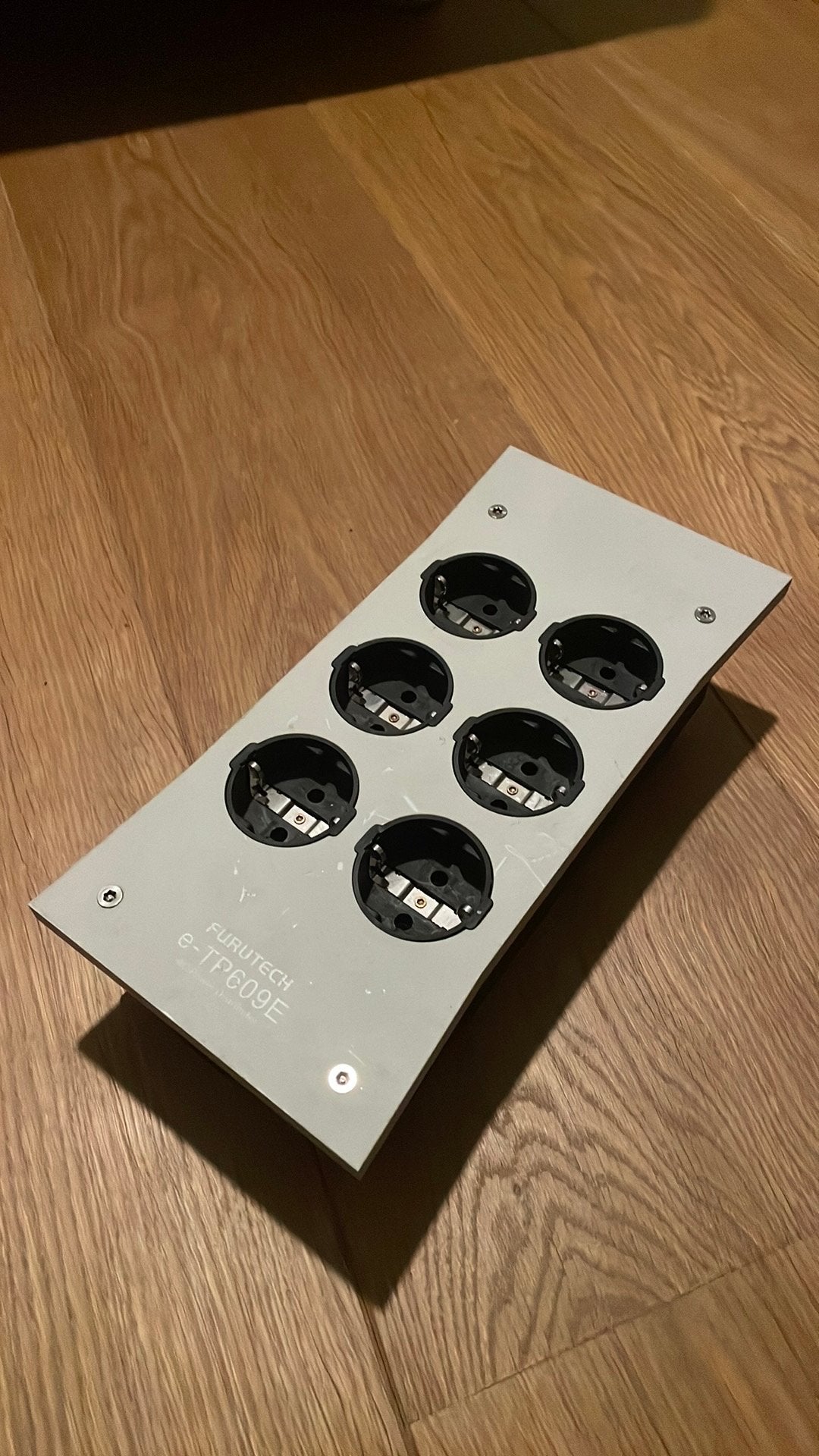 Furutech e-TP609E Rhodium, Ophalen, Gebruikt