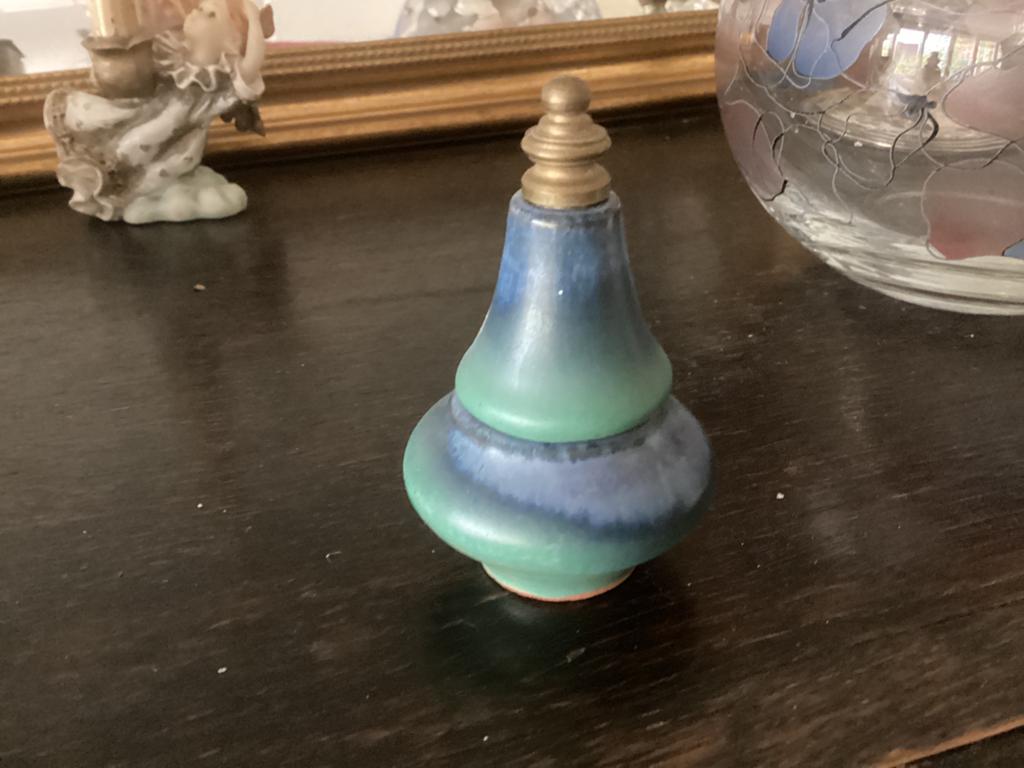 Oud parfumpotje keramiek // hoog 7.5 cm, Verzamelen, Parfumverzamelingen, Ophalen of Verzenden, Zo goed als nieuw, Parfumfles