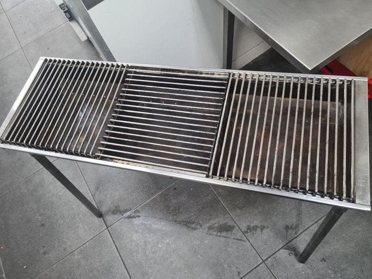 slagers barbecue RVS  in goede staat merk Hendi, Ophalen of Verzenden