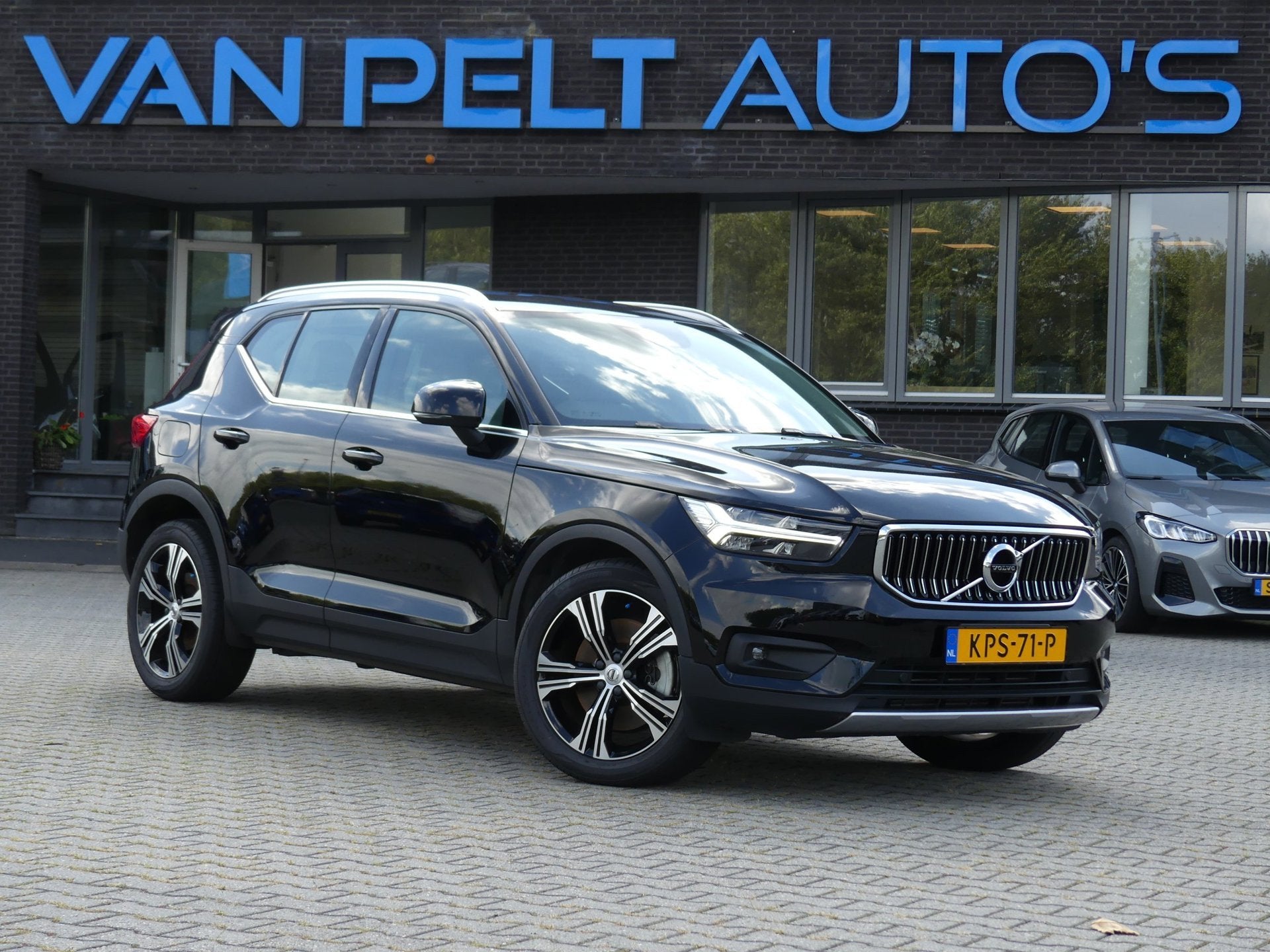 Volvo XC40 1.5 T5 Recharge Inscription, Dealer onderhouden, Euro 6, Zwart, Hybride Elektrisch/Benzine
