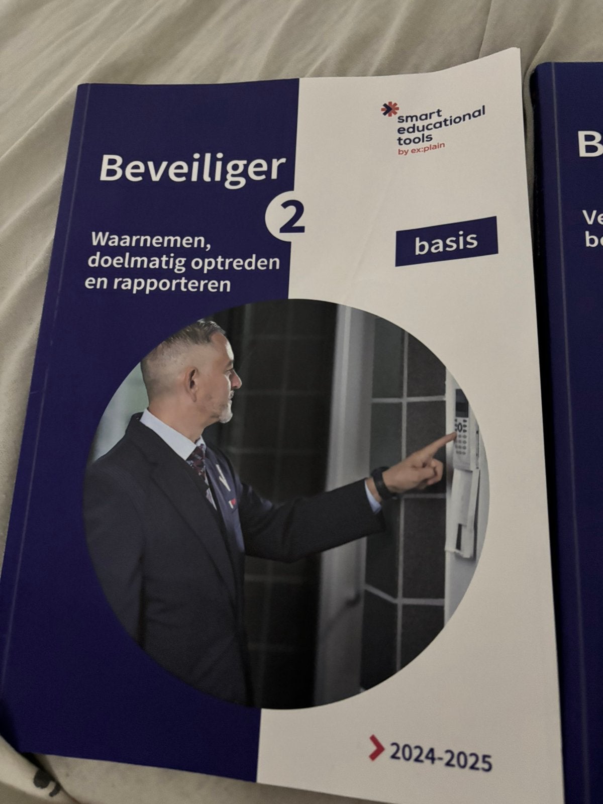 School boeken beveiliging niveau 2, Diversen, Ophalen of Verzenden, Zo goed als nieuw