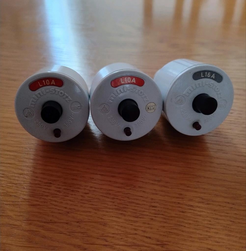 3 x Automatische zekering 10A en 16A, Ophalen of Verzenden, Overige typen