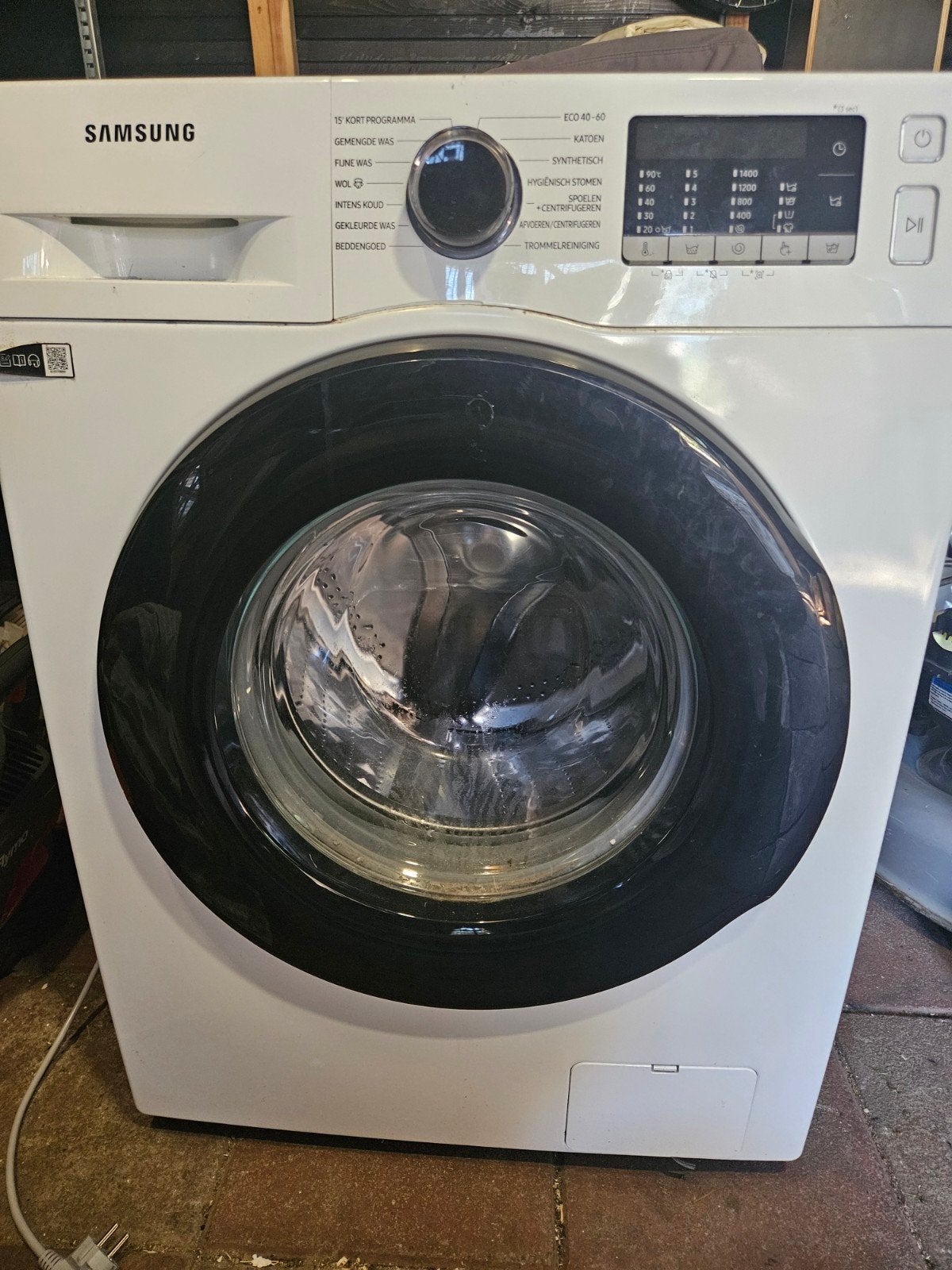 Samsung ECO bubble wasmachine 9 kg, 8 tot 10 kg, Ophalen, 1200 tot 1600 toeren, 85 tot 90 cm
