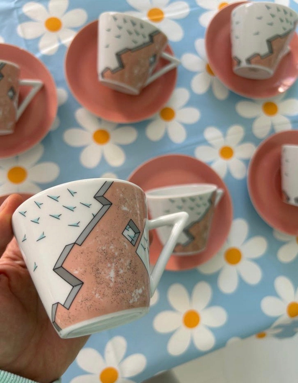 6 Memphis stijl kopjes en schotels - Winterling Germany, Antiek en Kunst, Ophalen of Verzenden