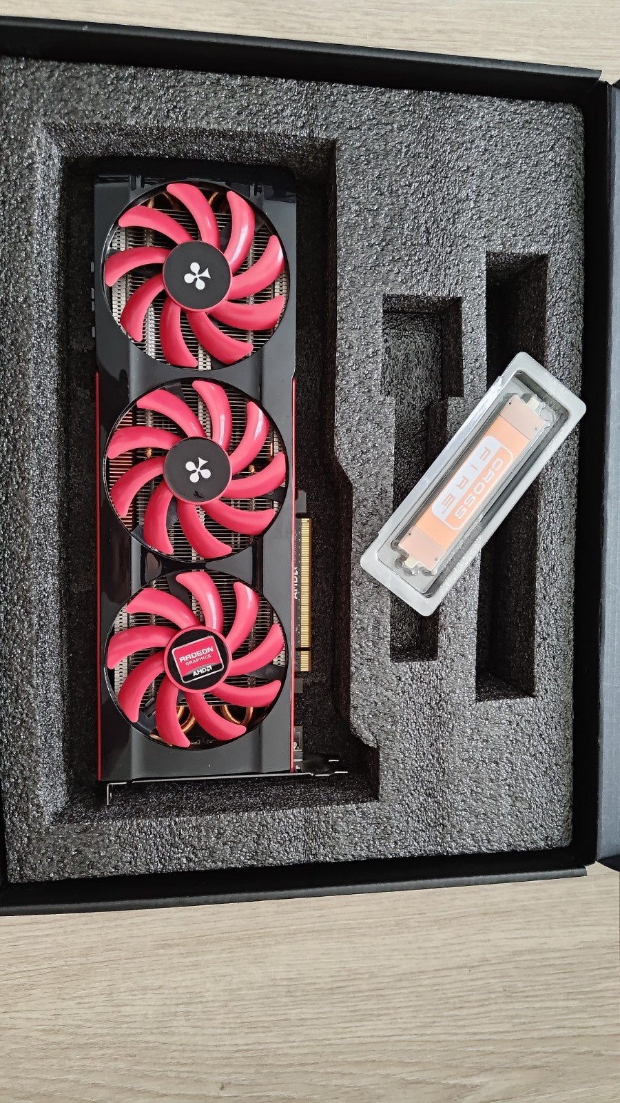 club3b radeon HD 7990, amd dual gpu, Ophalen, PCI-Express 3, Gebruikt, AMD