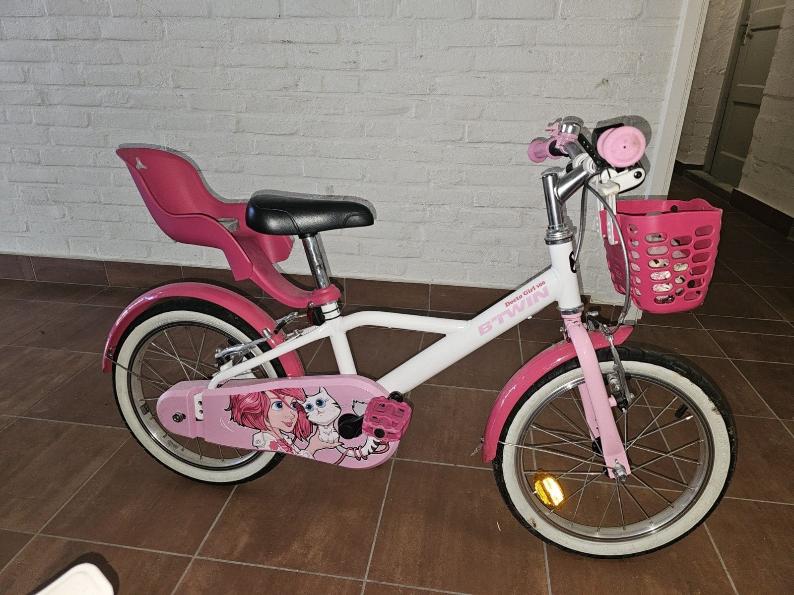 3 fietsen roze roode kleine en grijs grote, Fietsen en Brommers, Fietsen | Kinderfietsjes, Ophalen of Verzenden, Gebruikt, Minder dan 16 inch