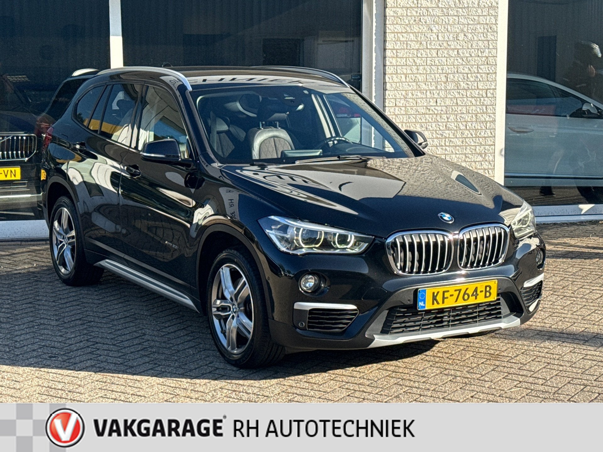 BMW X1 xDrive20i Centennial Executive, Auto's, 1998 cc, Gebruikt, Euro 6, 2000 kg