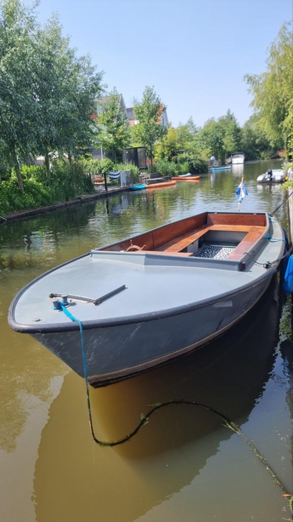 Karaktervolle stalen motorboot met binnenboordmotor, Watersport en Boten, Sloepen, Ophalen, Binnenboordmotor