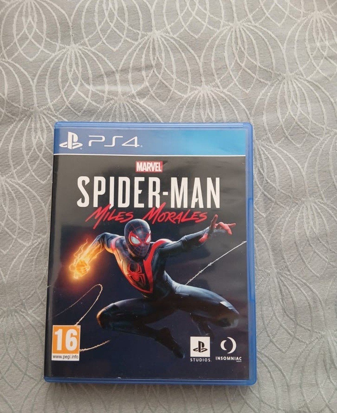 Spiderman miles morales ps4, Spelcomputers en Games, 1 speler, Ophalen, Zo goed als nieuw