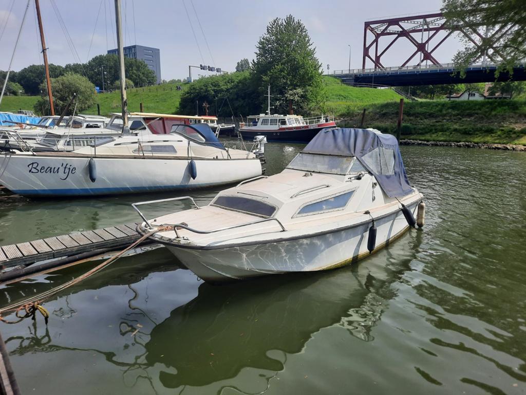 Voor onderdelen of opknap, Ophalen of Verzenden, Gebruikt, Motor en Techniek, Motorboot