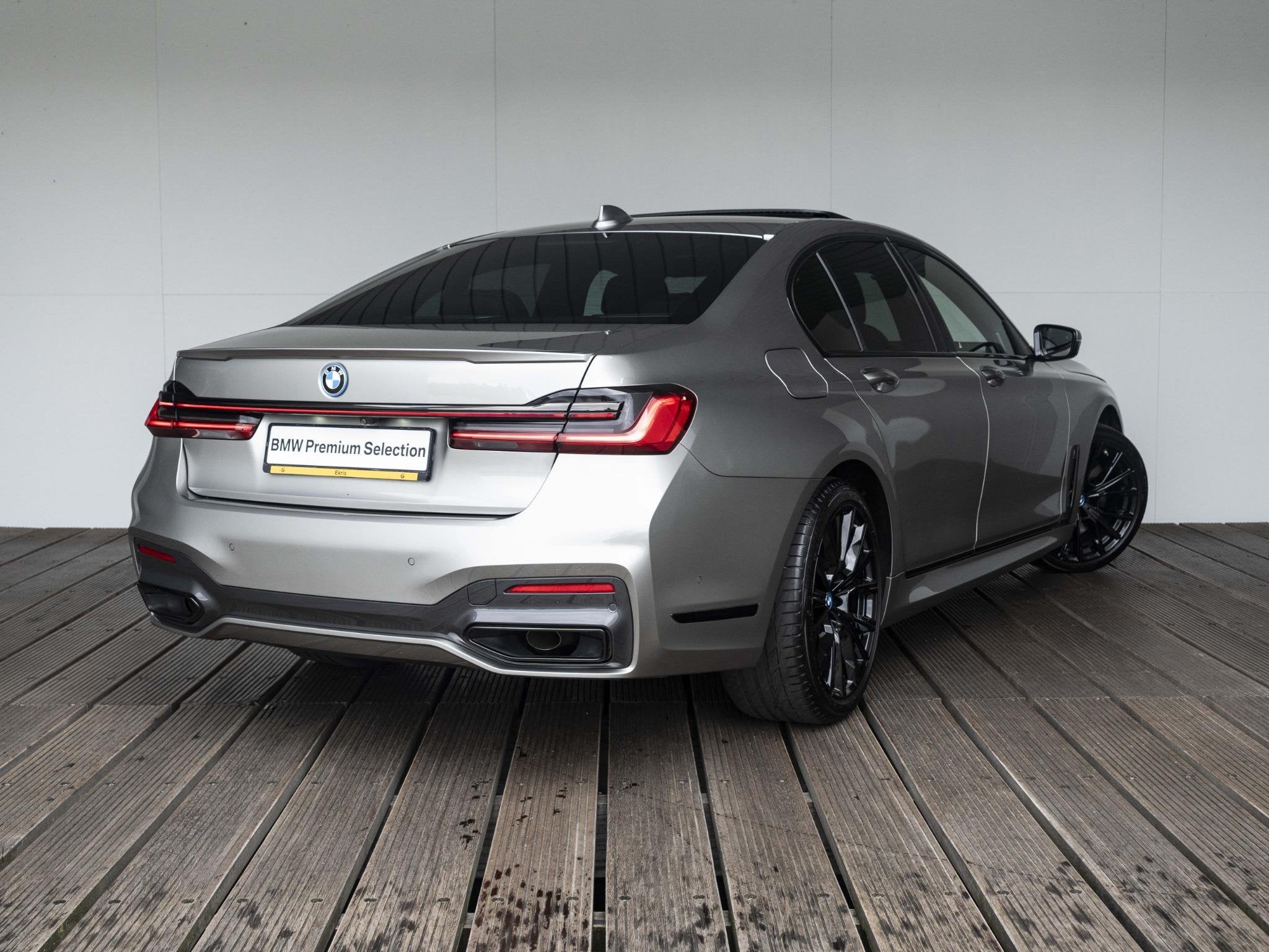 BMW 7 Serie 745e | High Executive | M Sportpakket | 20 inch, Gebruikt, 394 pk, Met garantie (alle), 138 €/maand