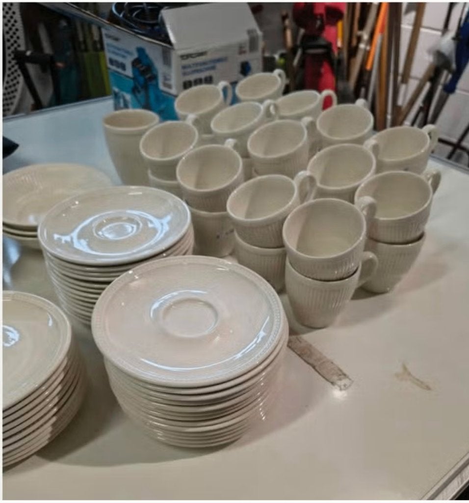 Wedgwood Windsor borden kop schotels papschaaltjes etc, Ophalen