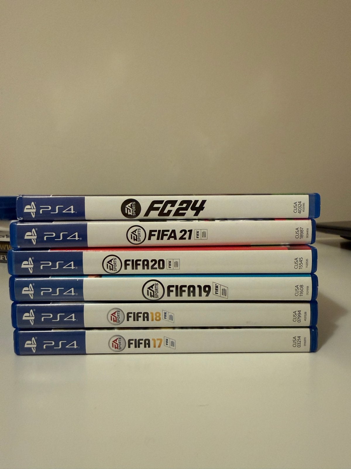 FIFA Spellen Collectie (17 t/m FC24) - PS4, Eén computer, Ophalen of Verzenden, Zo goed als nieuw, Sport