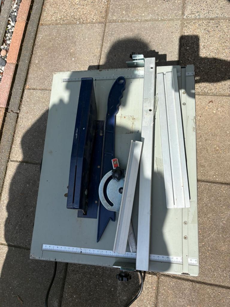 Tafelcirkelzaag 800W, Cirkelzaag, Ophalen of Verzenden, Zo goed als nieuw, 30 tot 70 mm