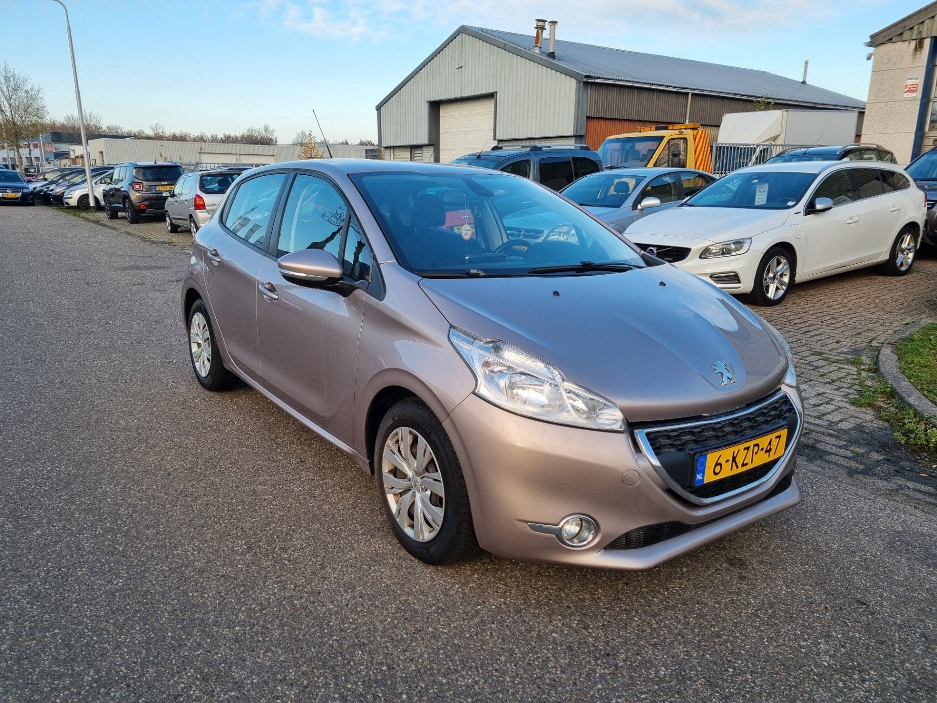 Peugeot 208 1.2 VTi Envy Clima! Navi! Bj:2013 NAP!, Auto's, Peugeot, Voorwielaandrijving, Euro 5, Gebruikt, 31 €/maand