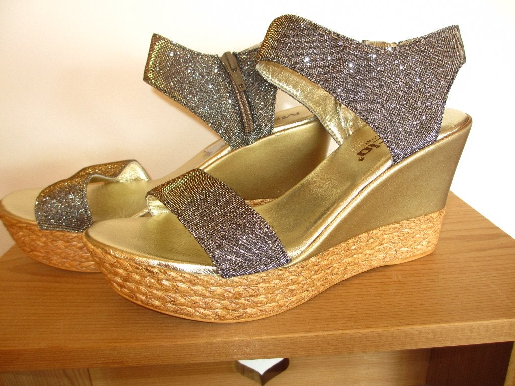 Moccio sleehak mt 41 bruin glitter goud NIEUW, Bruin, Nieuw, MOCCIO, Sandalen of Muiltjes